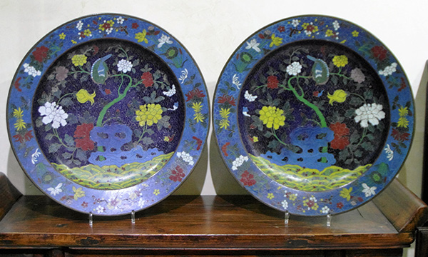 paire de grands plats en cloisonn - Paire de grands plats en cloisonn - Dynastie Ming vers 1600 - archives