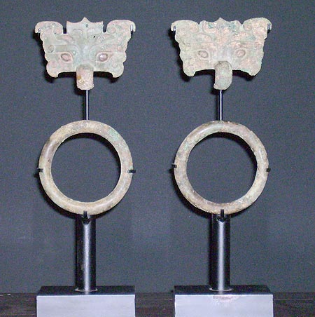 paire de masques de taotis - Paire de masques de taotis - Dynastie des Han de l’Ouest III° sicle av JC - archives