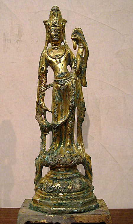 guanyin en bronze dor� - Guanyin en bronze dor� - Dynastie Tang (618 - 906) - archives