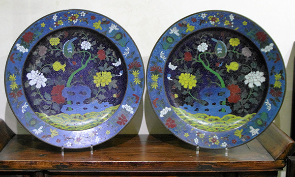 paire de grands plats en cloisonn� - Paire de grands plats en cloisonn� - Dynastie Ming vers 1600 - archives