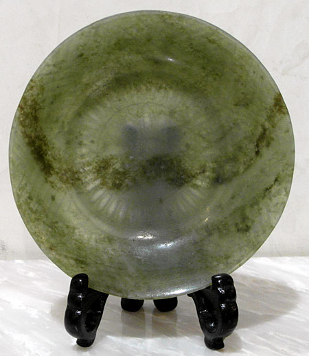 coupelle en jade vert �pinard - Coupelle en jade vert �pinard - Fin de la Dynastie Qing - archives